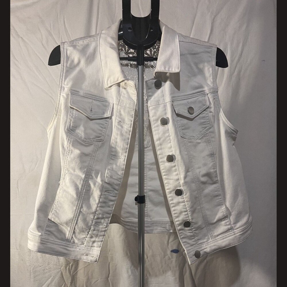 Christopher and banks Vest‎ petite Large color white